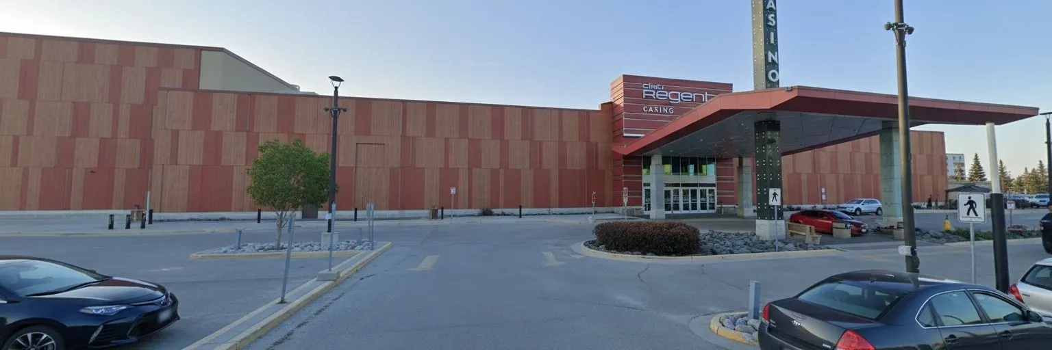 Club Regent Casino and its covered entrance — Club Regent Casino