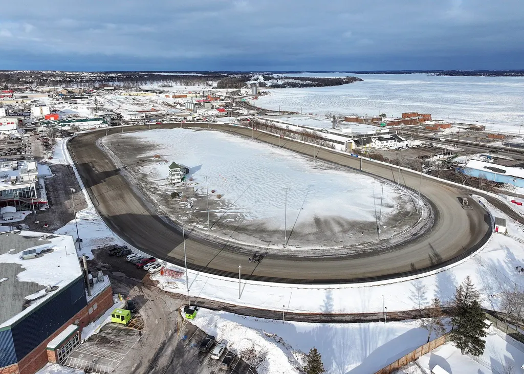 Aerial view of Red Shores Racetrack and Casino at Charlottetown Driving Park in winter — Red Shores Racetrack & Casino